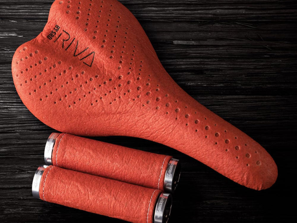 Kit Banco + Fita de Guidão / Manopla Riva Piñatex